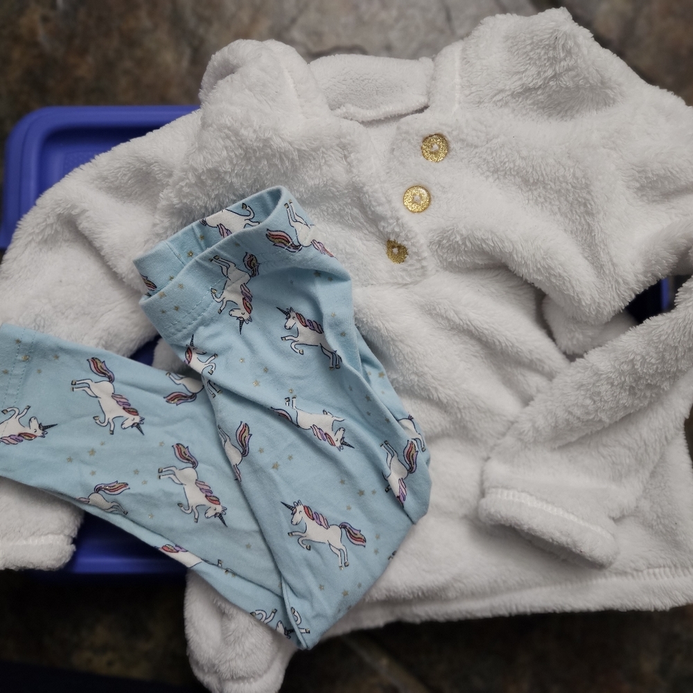 Large 2T girls clothes gently used